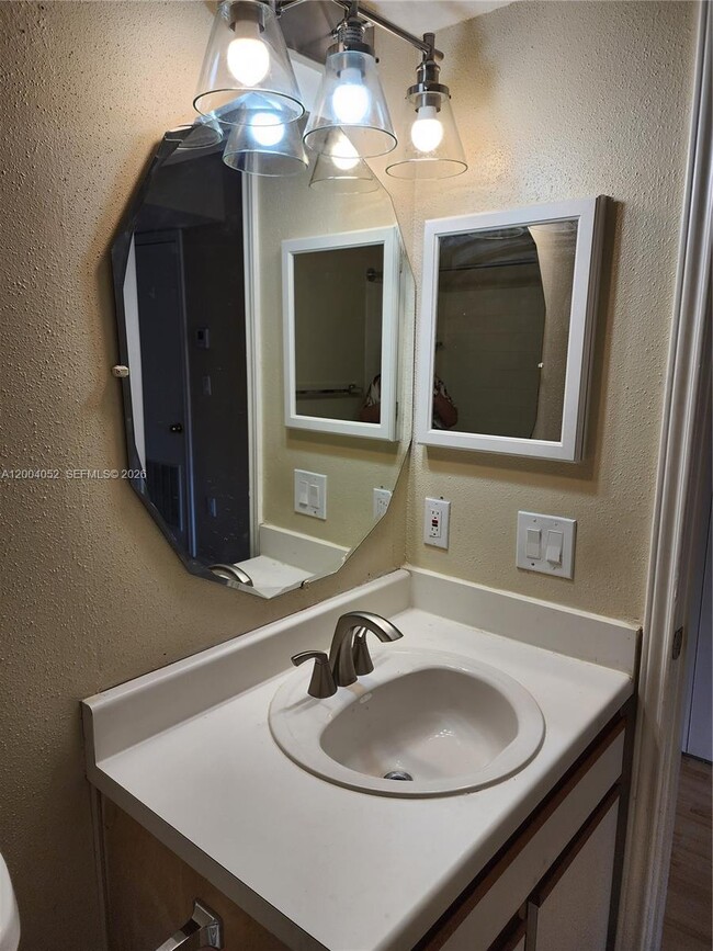 Building Photo - 2361 NW 33rd St