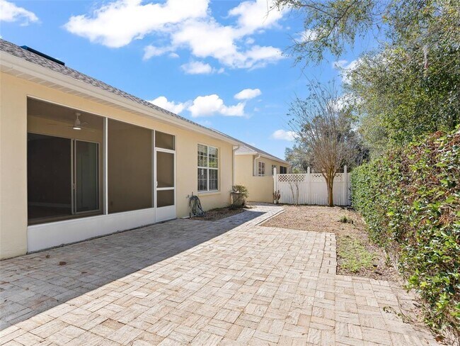 Building Photo - 3836 SW 33rd Terrace