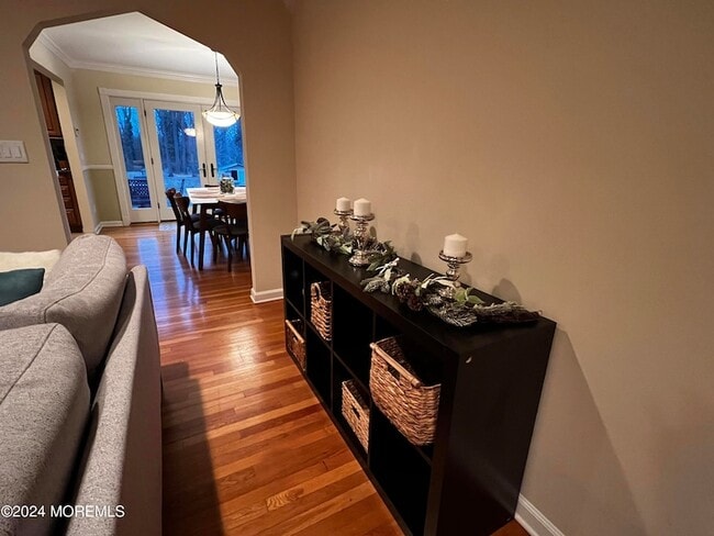 Building Photo - 499 W Park Ave