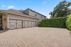 Building Photo - 235 Vale Dr