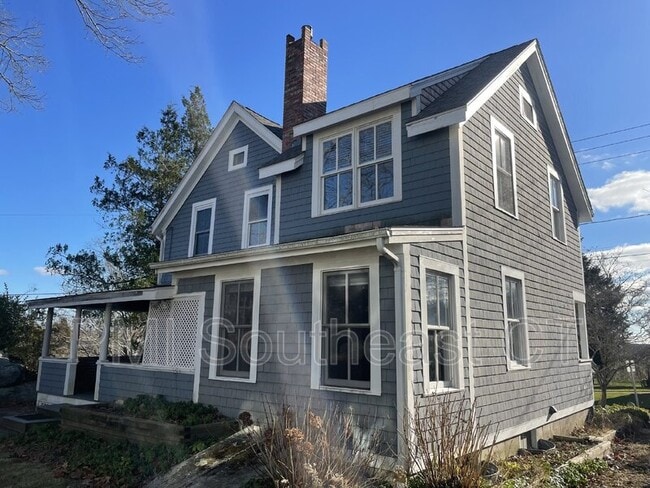 Building Photo - 26 Academy Ln