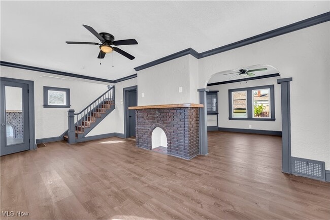 Building Photo - 8302 Pinegrove Ave