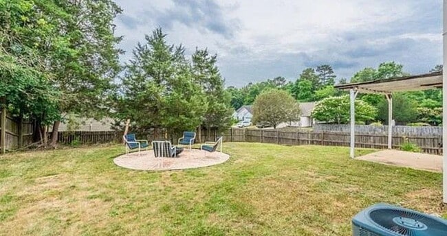 Building Photo - 2031 Mallard Woods Pl