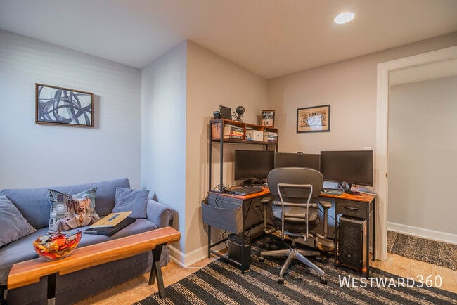 Building Photo - 2209 N Drake-1