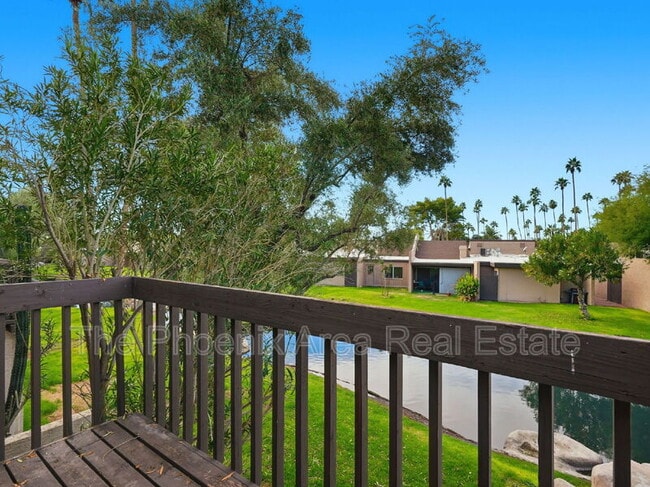 Building Photo - 2232 W Lindner Ave