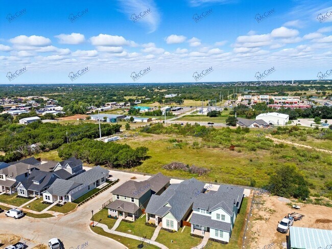 Building Photo - 102 Cardinal Wds