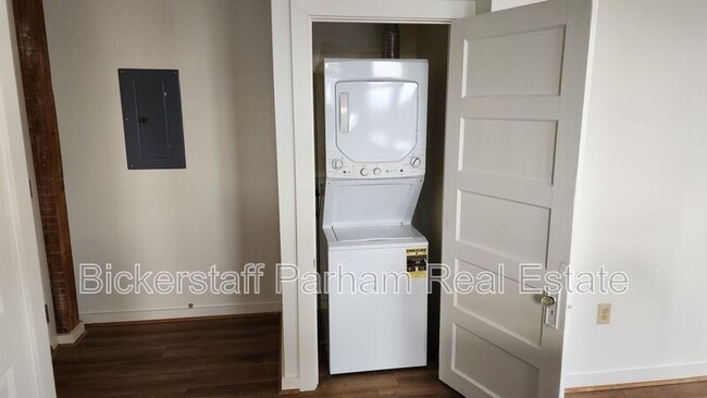 Building Photo - 1204 First Avenue