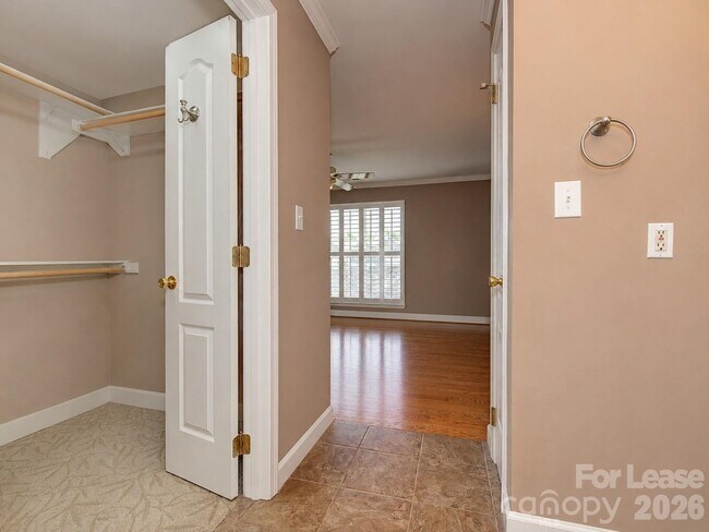 Building Photo - 18521 Harborside Dr