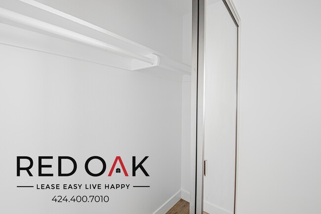 Building Photo - 1720 Cerritos Ave