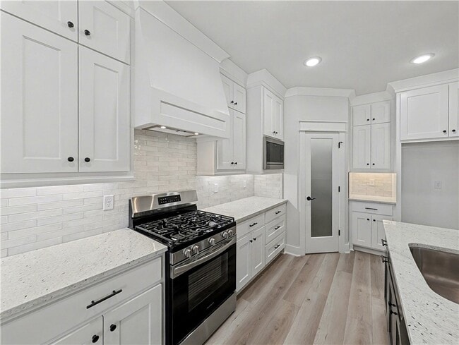 Building Photo - 7842 Scenic Vly Ave