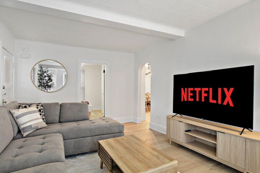 Building Photo - 1516 Lee St