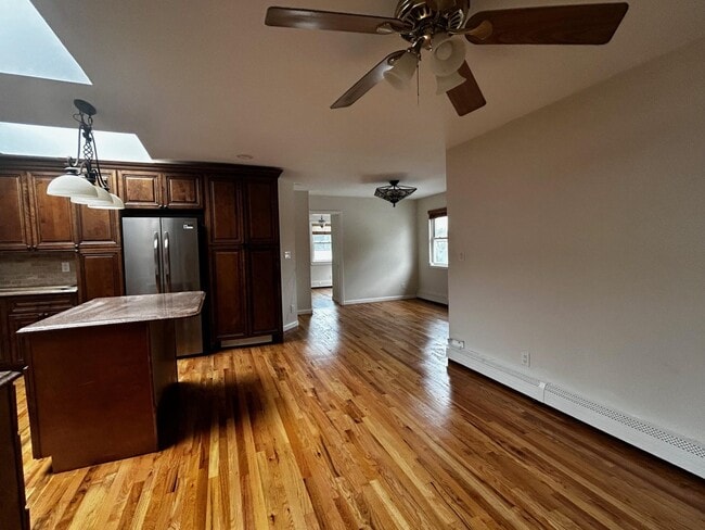 Building Photo - 1380 Bellmore Ave