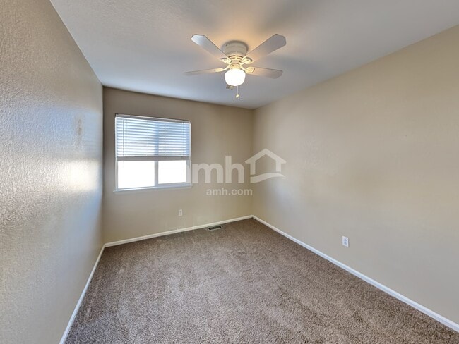 Building Photo - 4892 Waldenwood Dr