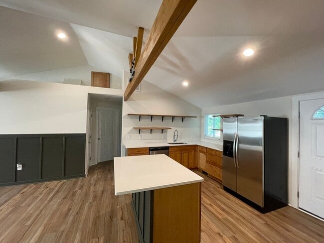 Building Photo - Neat Renovated House off Garner Rd