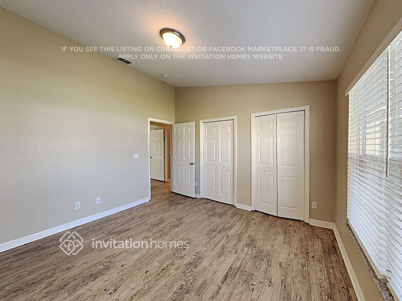 Building Photo - 3827 Springlake Village Ct