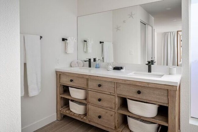 Building Photo - Tempe Oasis Home for Rent