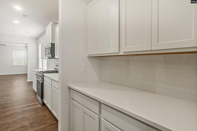 Building Photo - 1021 Skidaway Dr