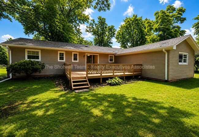 Building Photo - 11104 Hughlan Dr