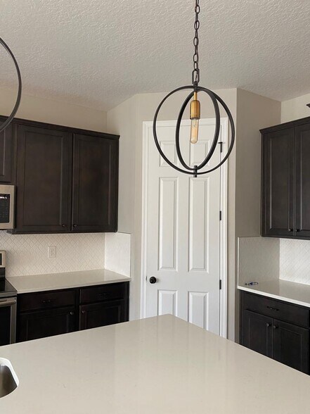 Building Photo - 125 Lake Smart Cir