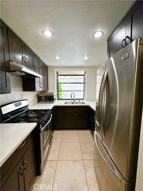 Building Photo - 13532 Francisquito Ave