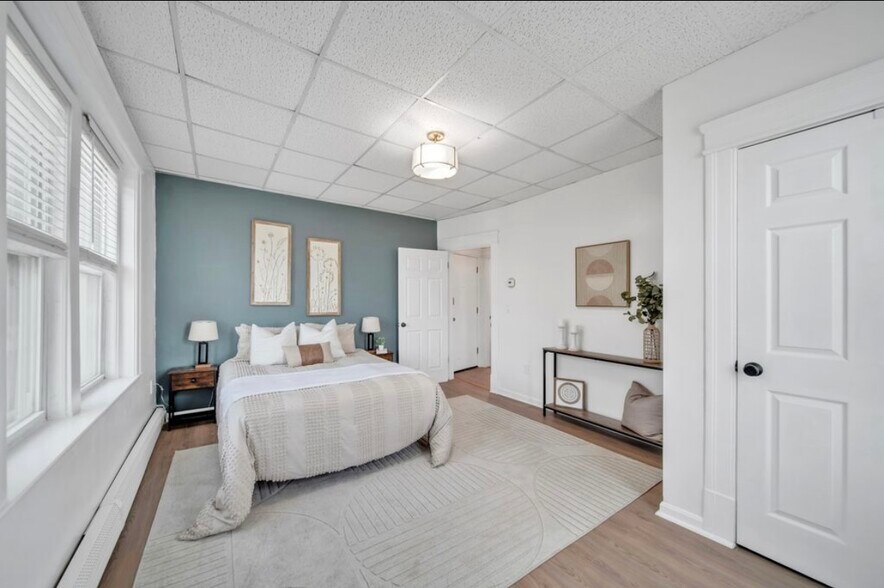 Bed room - 29 Irving St