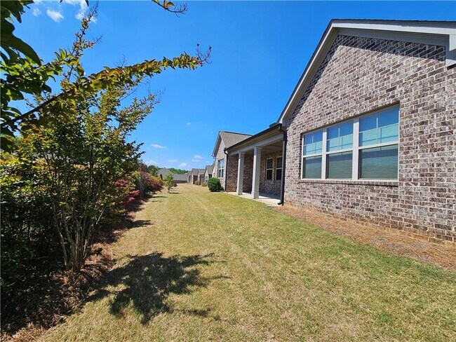 Building Photo - 3748 Heirloom Loop Ct NE