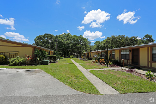 Building Photo - Grove Court Apartments