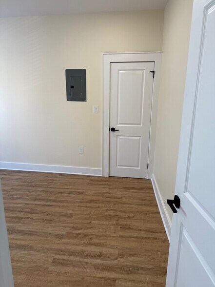 Building Photo - 78 Jefferson St