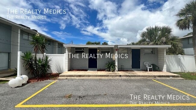 Primary Photo - 1010 N Fiske Blvd