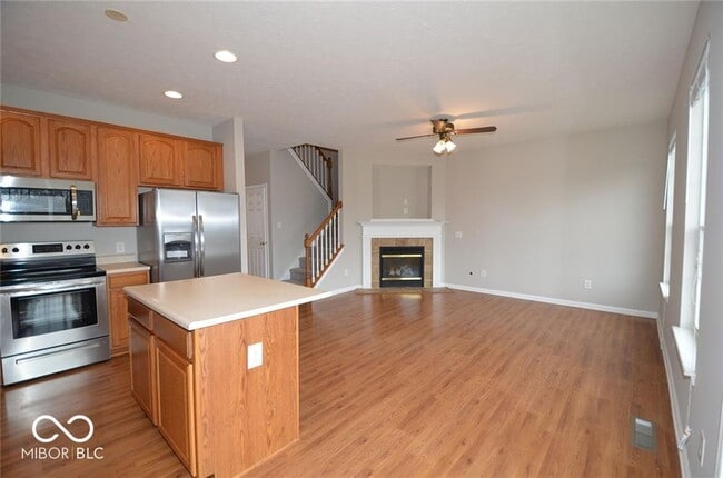 Building Photo - 11896 Esty Way