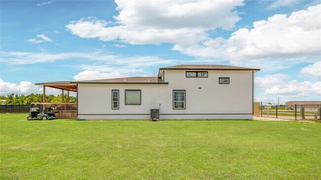 Building Photo - 582 Rd 5707