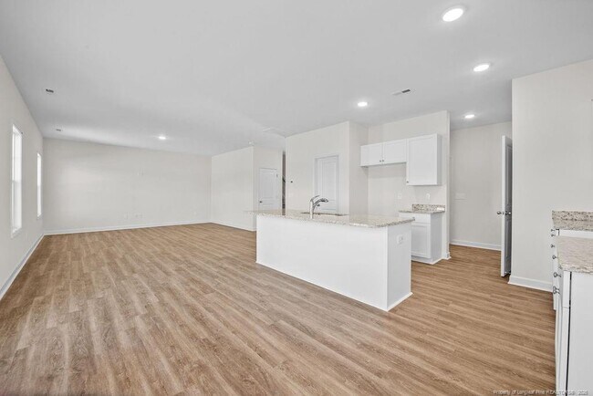 Building Photo - 544 Ashley Hts Dr