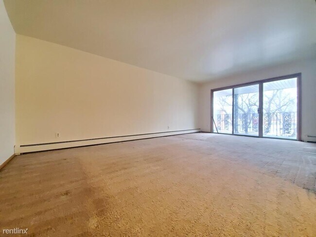 Building Photo - 7343 N Teutonia Ave