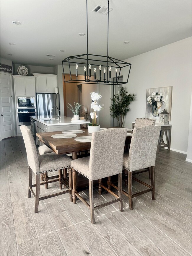 Building Photo - 31443 Splitting Willow Ln