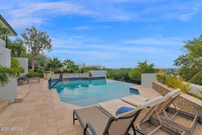 Building Photo - 5632 Camelback Canyon Dr