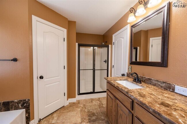 Building Photo - 6027 Laci Ln