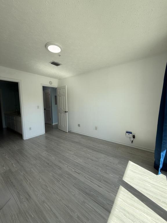 Building Photo - 17690 Front Beach Rd