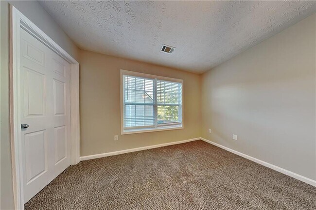 Building Photo - 3265 Watson Gate Rd SW