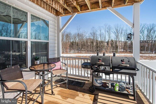 Building Photo - 12950 Blue Sky Pl