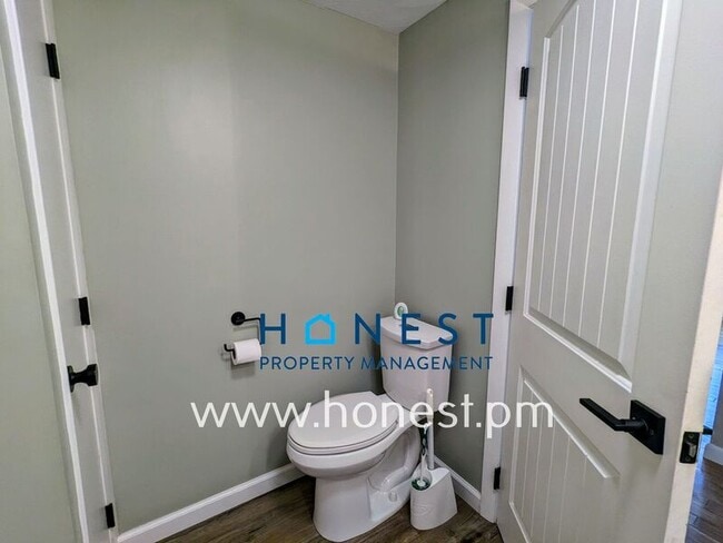 Building Photo - 151 Chimney Rd