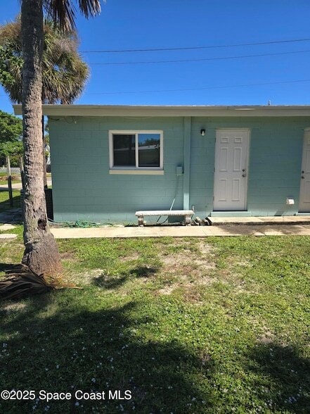 Building Photo - 6417 Ridgewood Ave