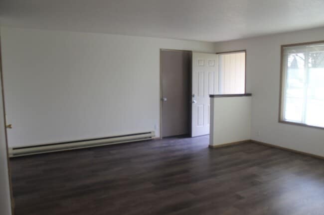 Building Photo - 3233 NE Brogden St