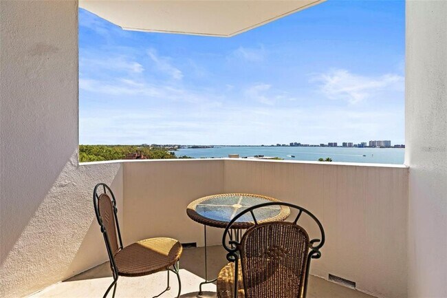 Building Photo - 30 Turner St