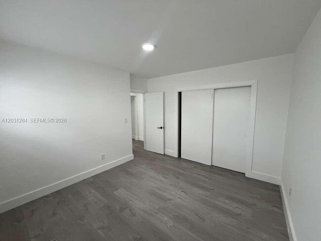 Building Photo - 316 Surfside Blvd