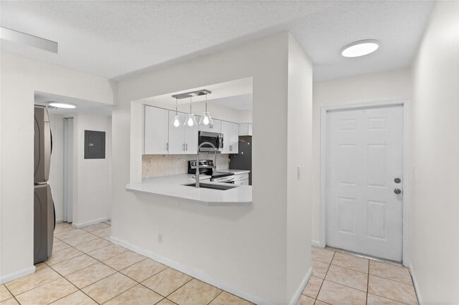 Building Photo - 3130 Millwood Terrace