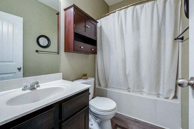 Building Photo - 2012 Hickory Brook Dr