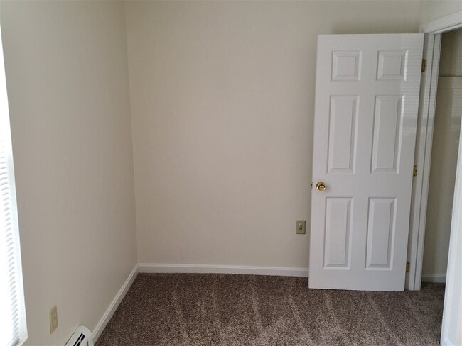 Building Photo - 141 Second St