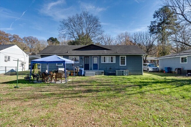 Building Photo - 5219 Cheryl Ln