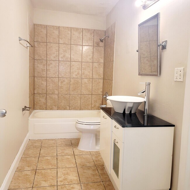 Building Photo - 3421 NW 44th St