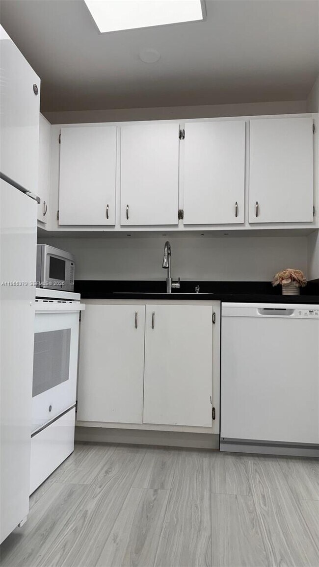 Building Photo - 200 172nd St